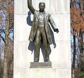 ACE PHYSICAL THERAPY & SPORTS MEDICINE INSTITUTE ROOSEVELT RUN 5K